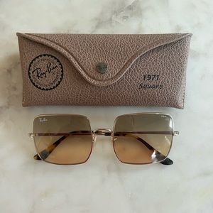 Ray Bans: Square 1971 Classic; Light Brown Gradient and Gold Frame
